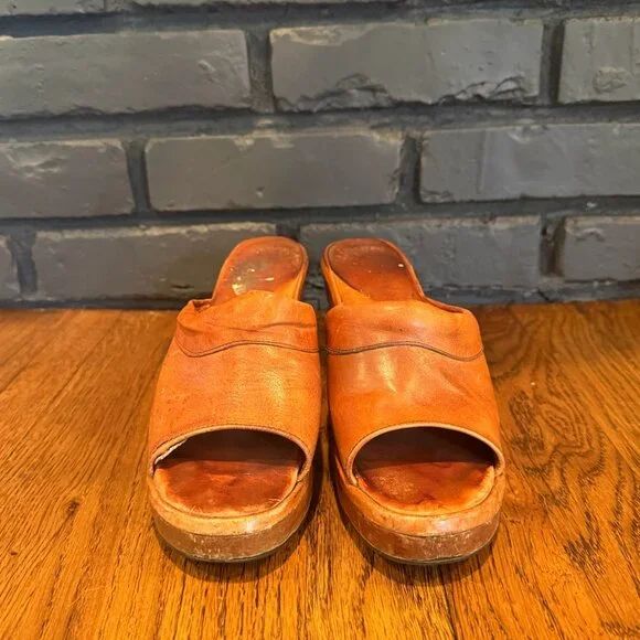 Vintage 1970s Cognac Leather Peep Toe Clogs Slides Mules Wood Platforms Size 7.5 - Picture 3 of 7
